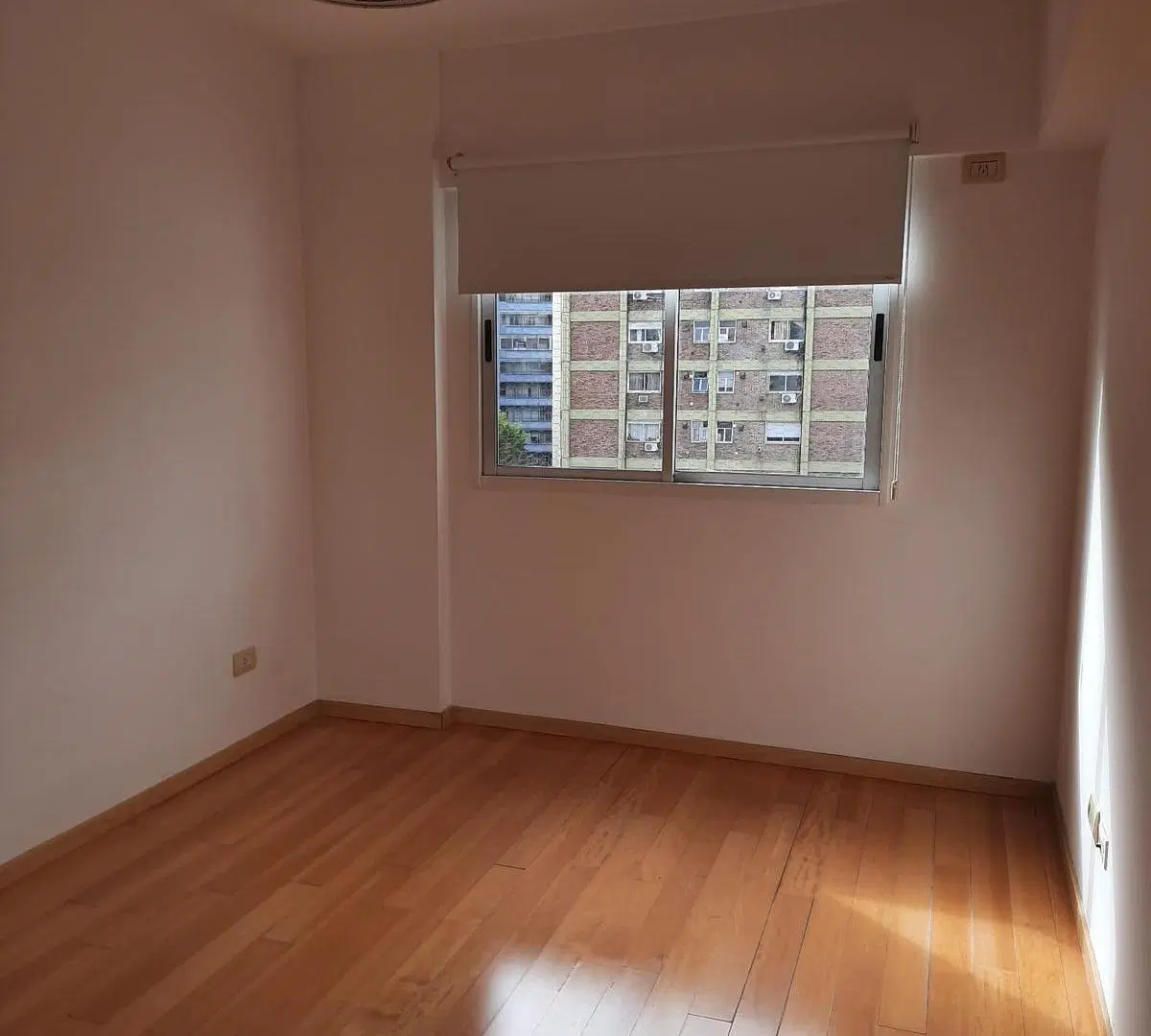 Departamento alquiler 2 ambientes. Suite. Toilete. Balcon 5