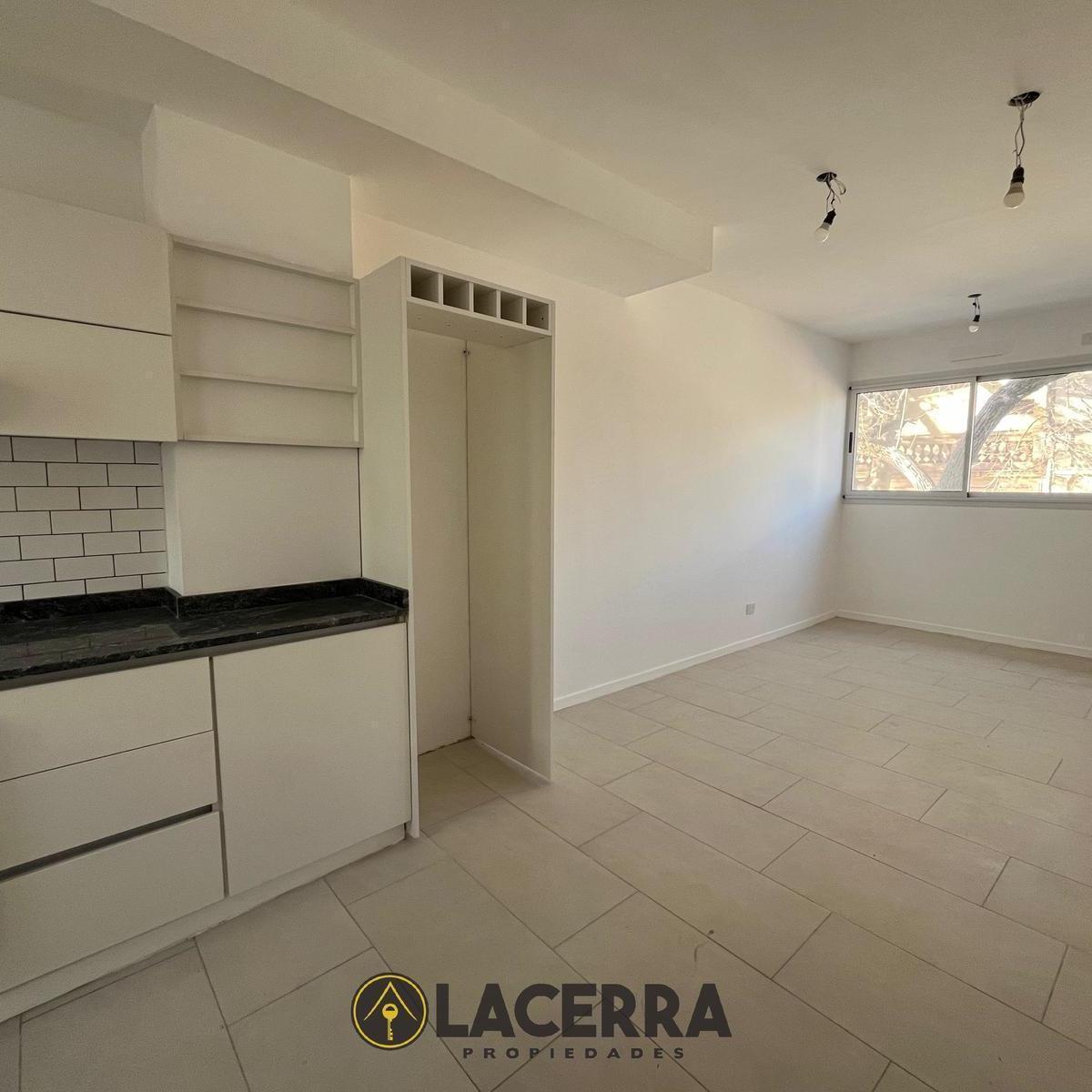 Venta PH 3 Ambientes en Duplex en Devoto 2