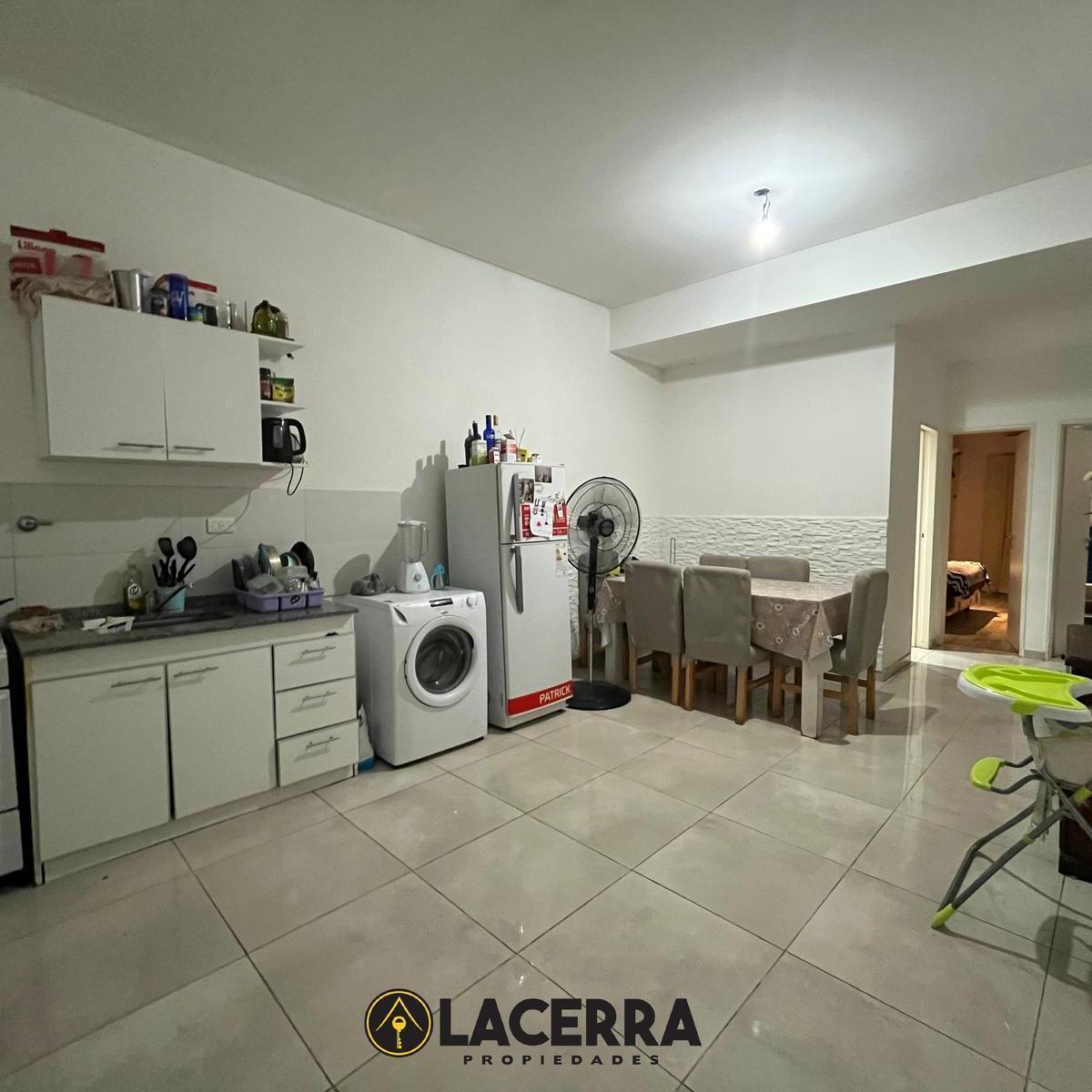 Venta de departamento en Villa Ballester. Apto credito!!