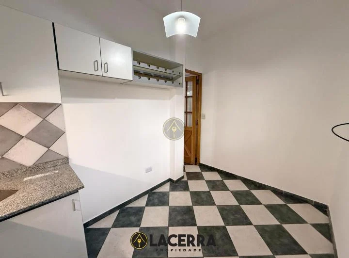 Duplex en alquiler en carapachay 3