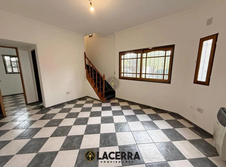 Duplex en alquiler en carapachay 2