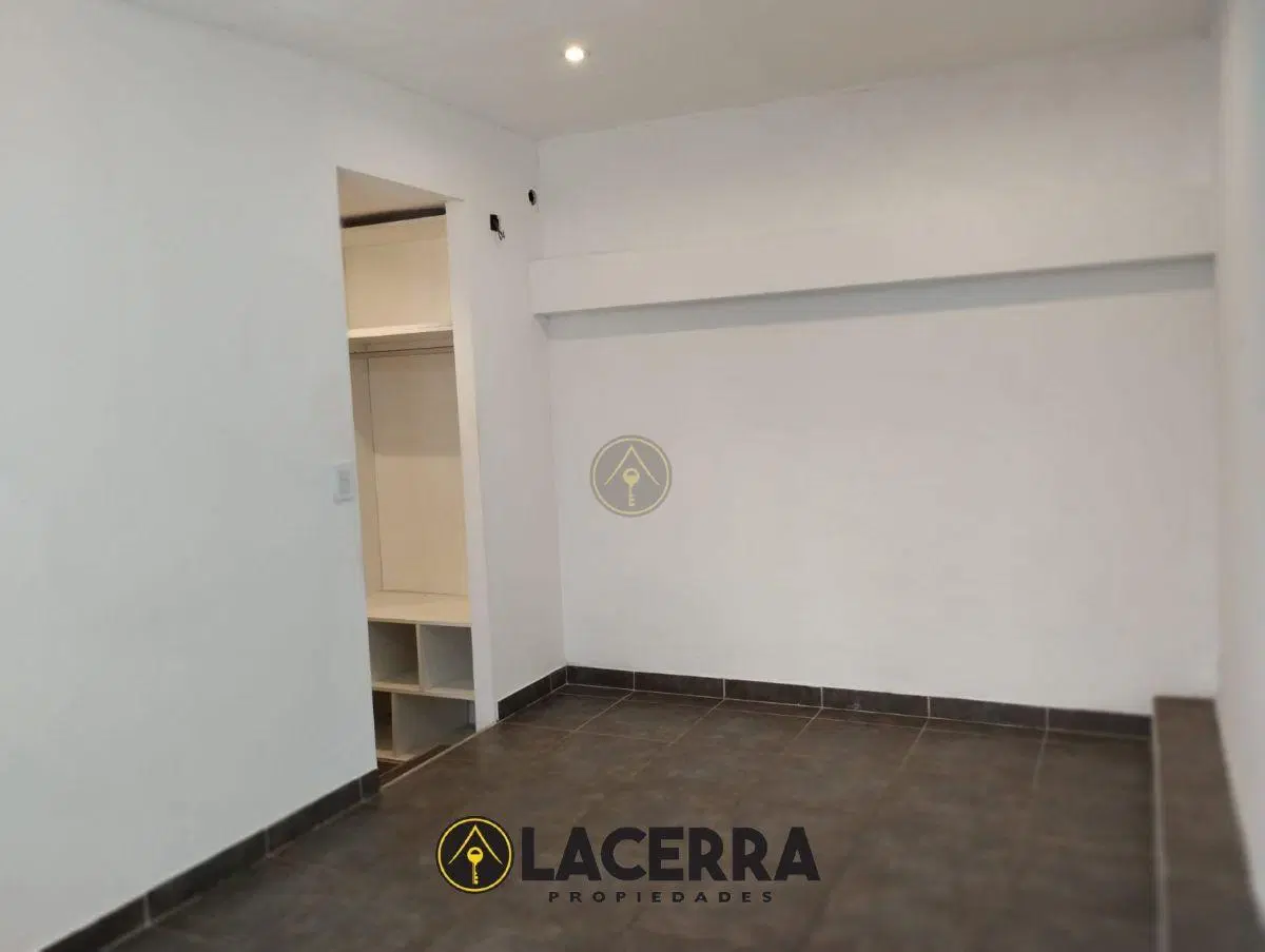 Casa 3 ambientes en alquiler en Villa Ballester 5