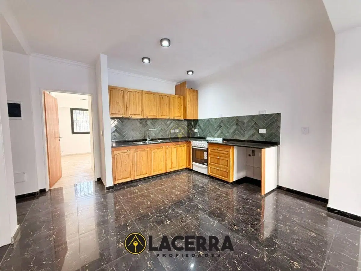 Departamento 3 ambientes con patio en planta baja en Villa Ballester (copia) 2