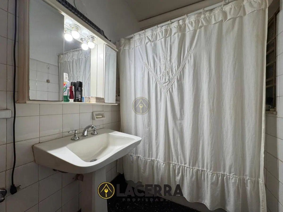 Venta en Bloque en Villa Ballester 8