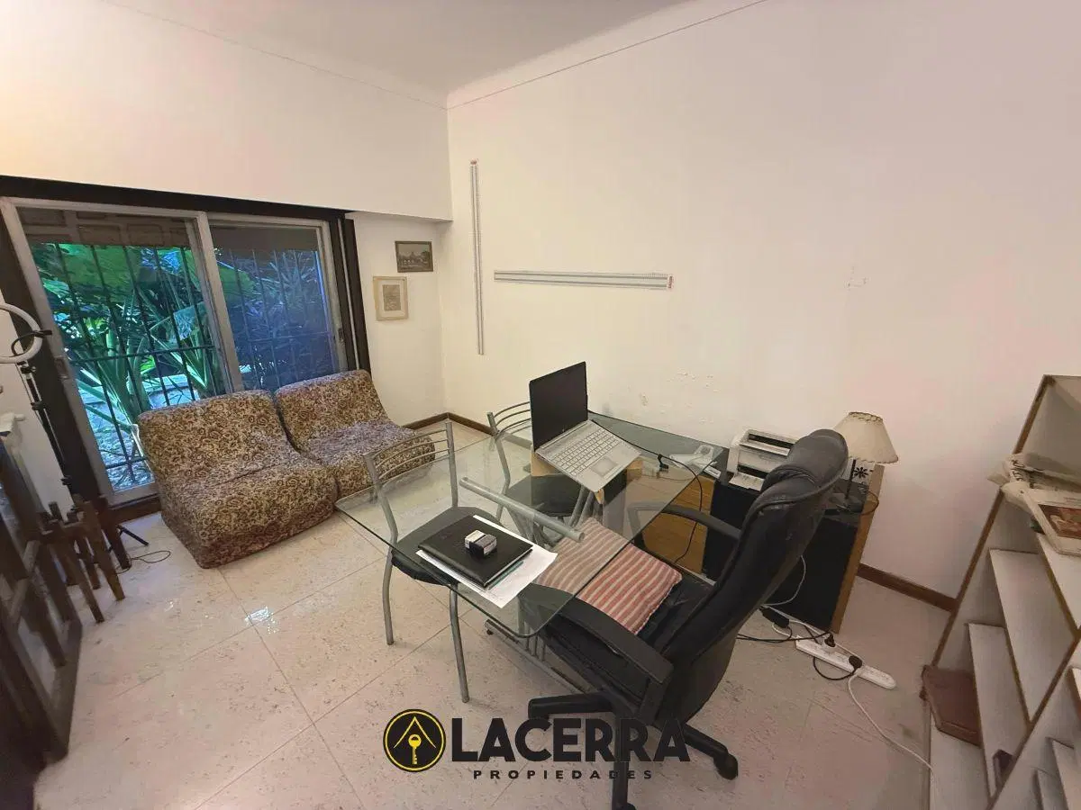 Casa con 7 ambientes en venta a metros de la quinta presidencial 3