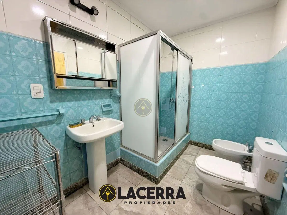 Casa 4 ambientes en alquiler en Villa Ballester 5