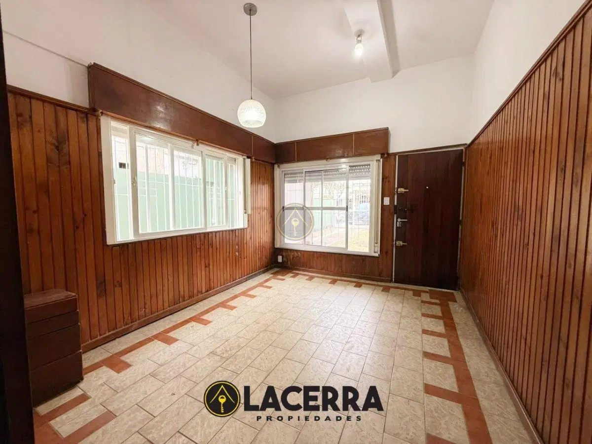Casa 4 ambientes en alquiler en Villa Ballester 1