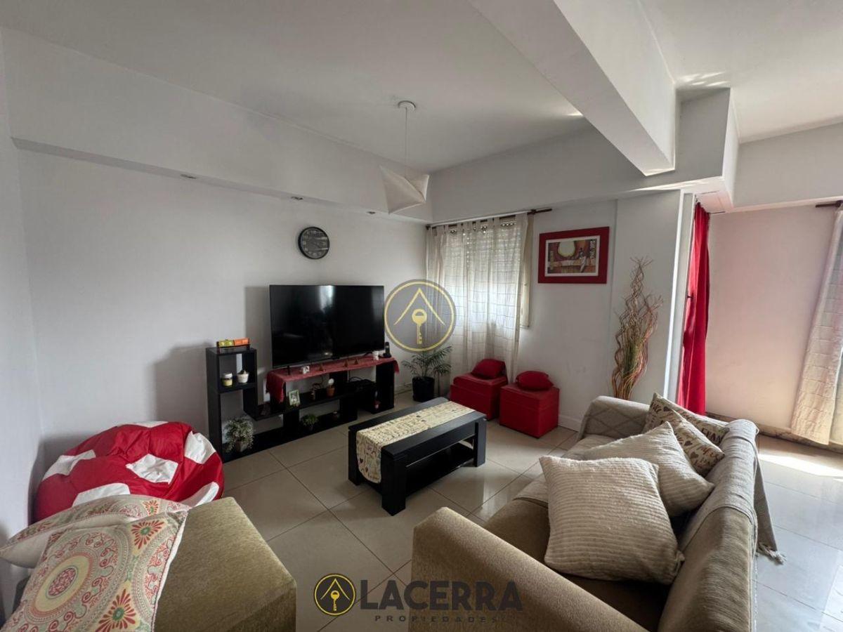 Departamento 3 ambientes con cochera en Beccar