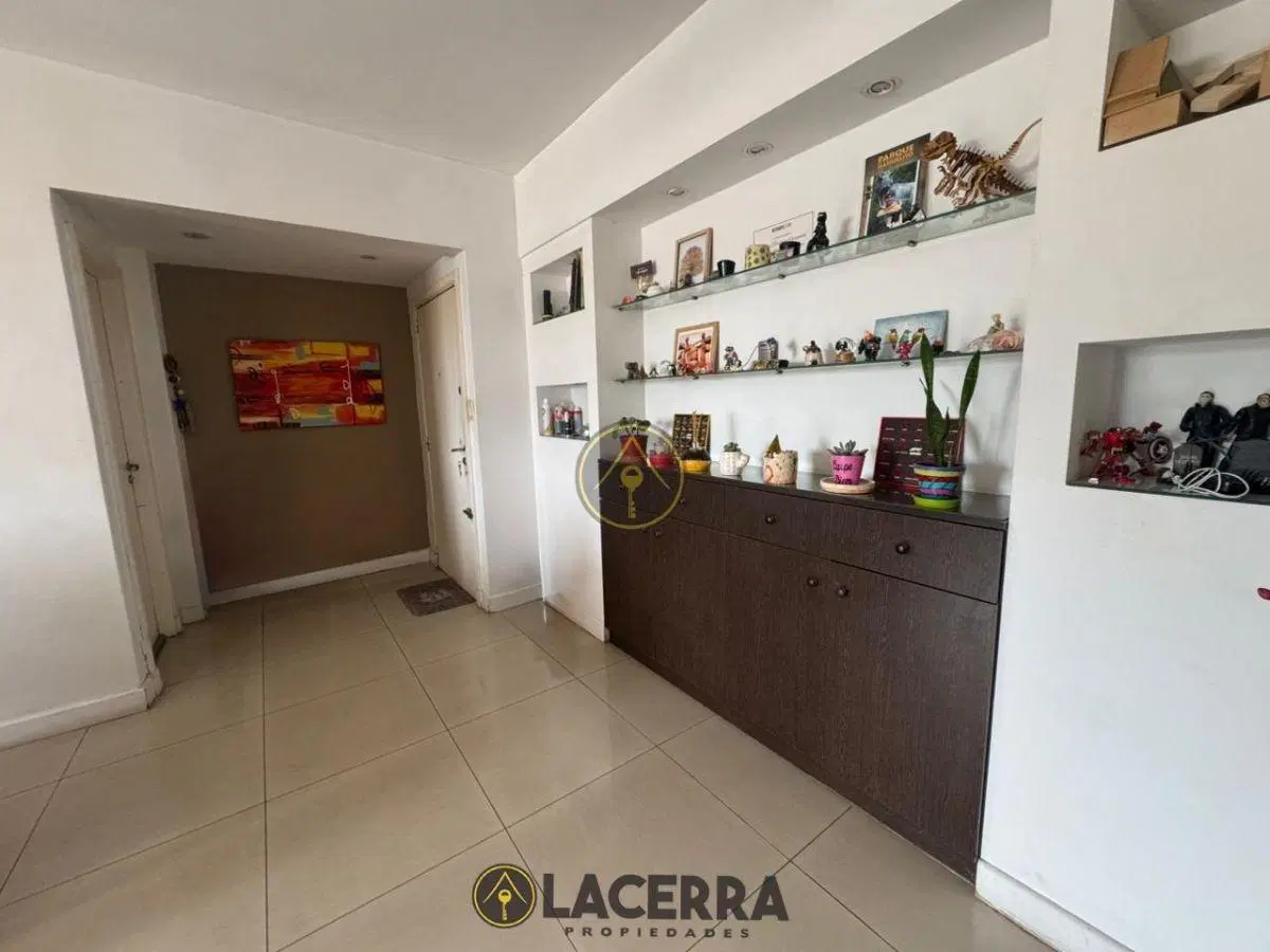 Departamento 3 ambientes con cochera en Beccar 1