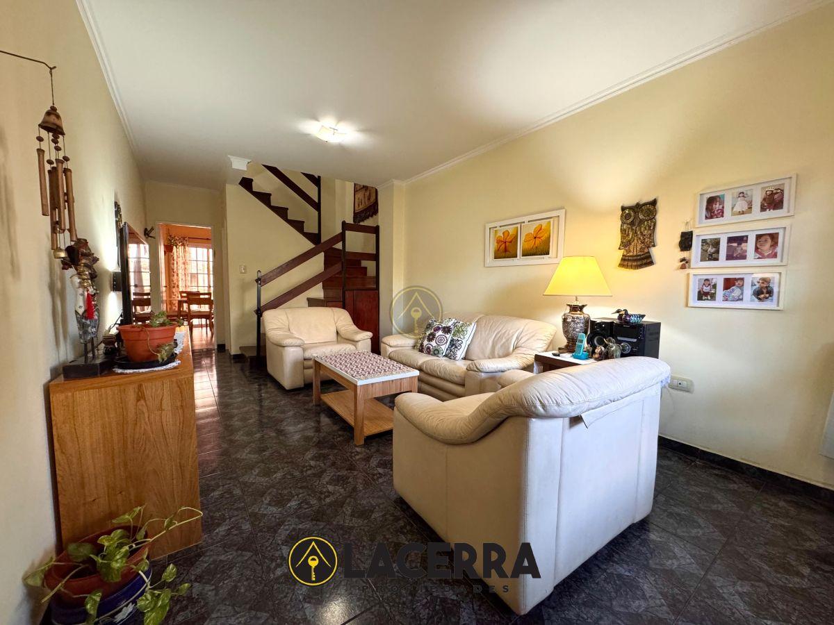 Foto de Triplex 4 ambientes con cochera en Munro APTO CREDITO, imagen 3