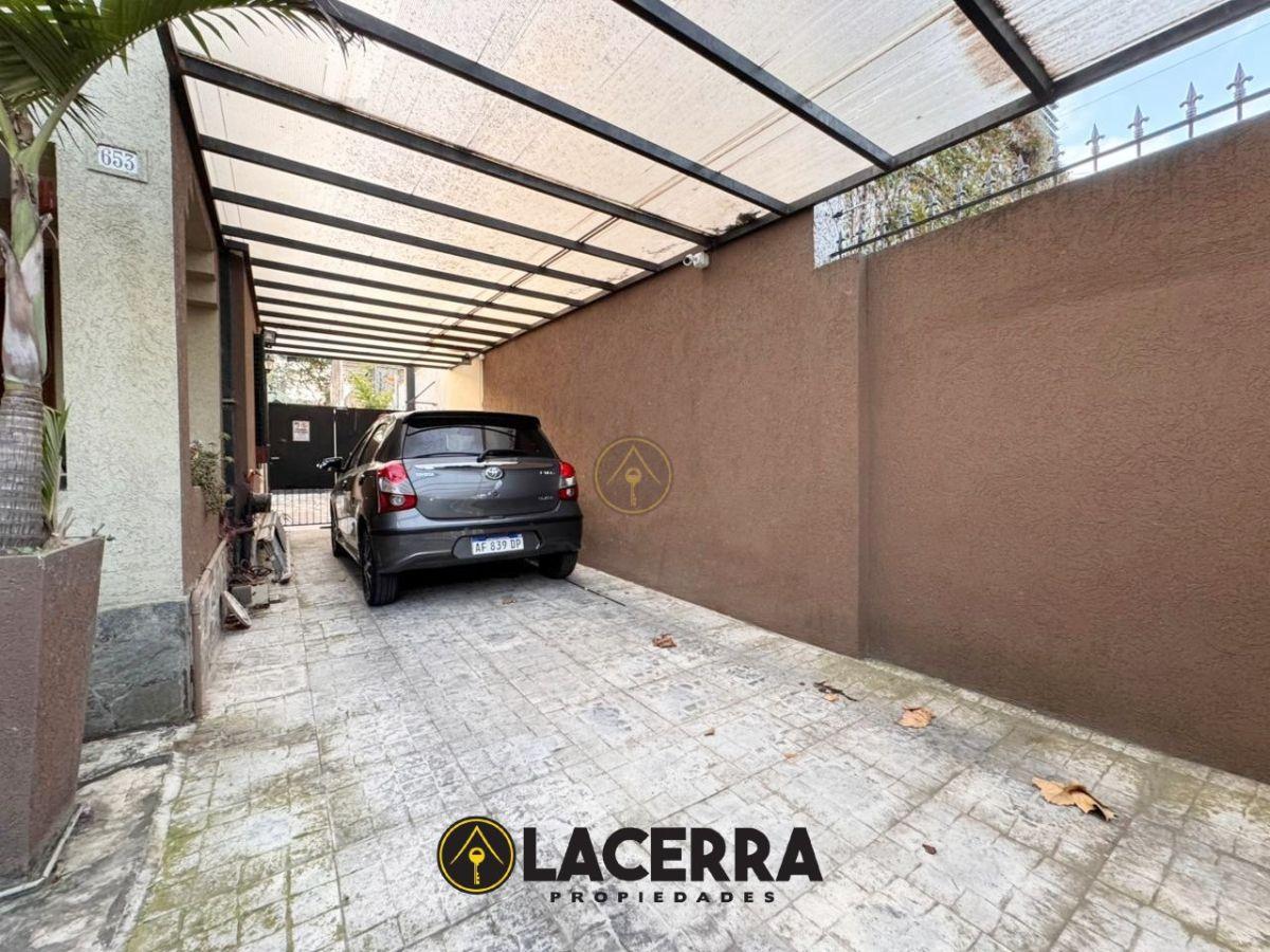 Foto de Casa 6 ambientes en La Lucila!!, imagen 2