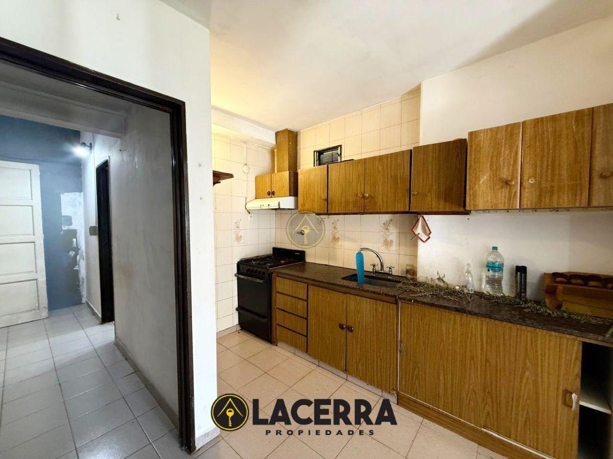 Foto de Venta de casa 5 ambientes con quincho y piscina, Carapachay APTO CREDITO, imagen 2