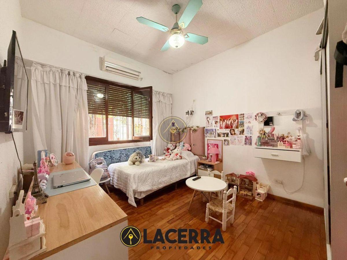 Foto de Casa 4 ambientes con piscina, quincho y garage en venta, imagen 1