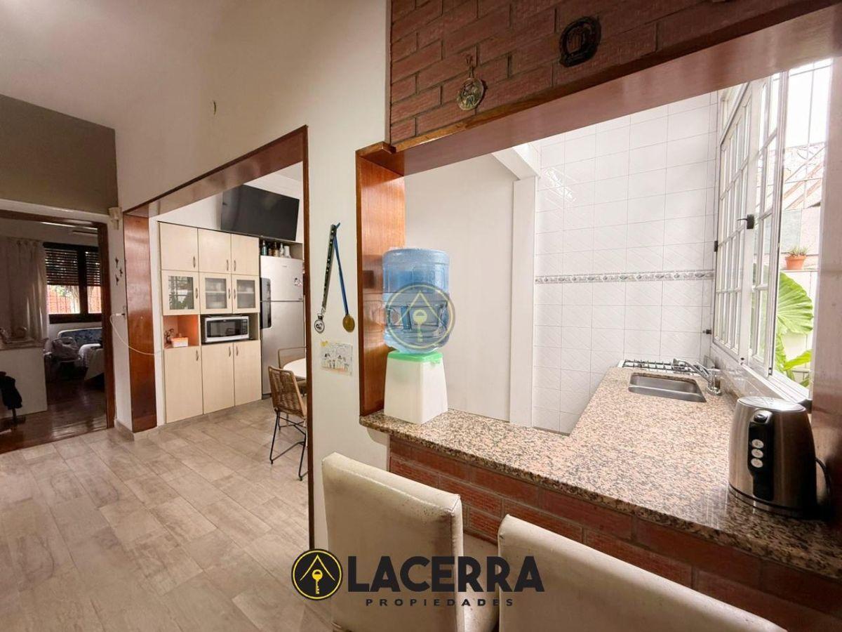 Foto de Casa 4 ambientes con piscina, quincho y garage en venta, imagen 5