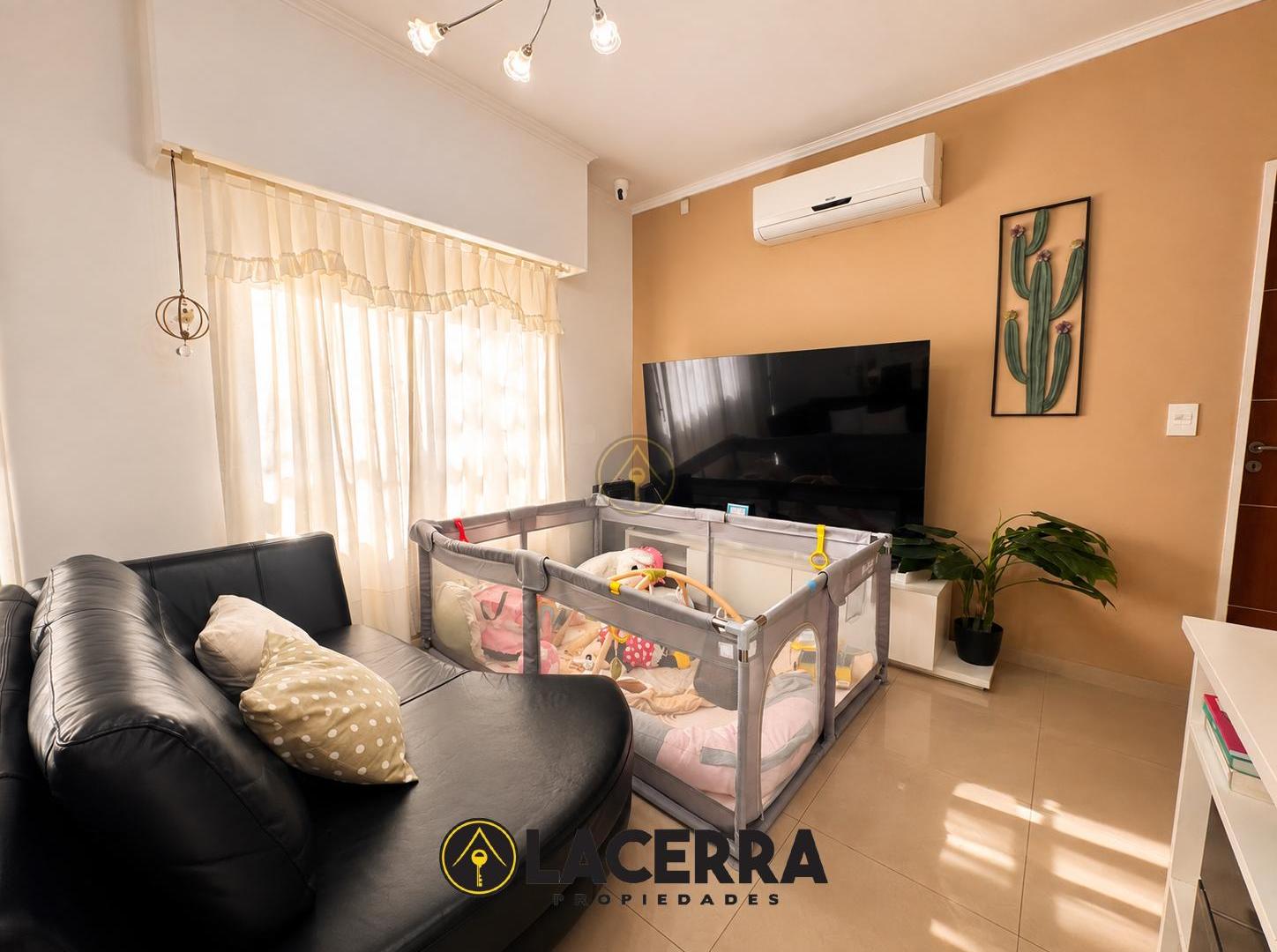 Foto de Casa 3 ambientes con cochera, quincho y pileta - José León Suárez, imagen 5