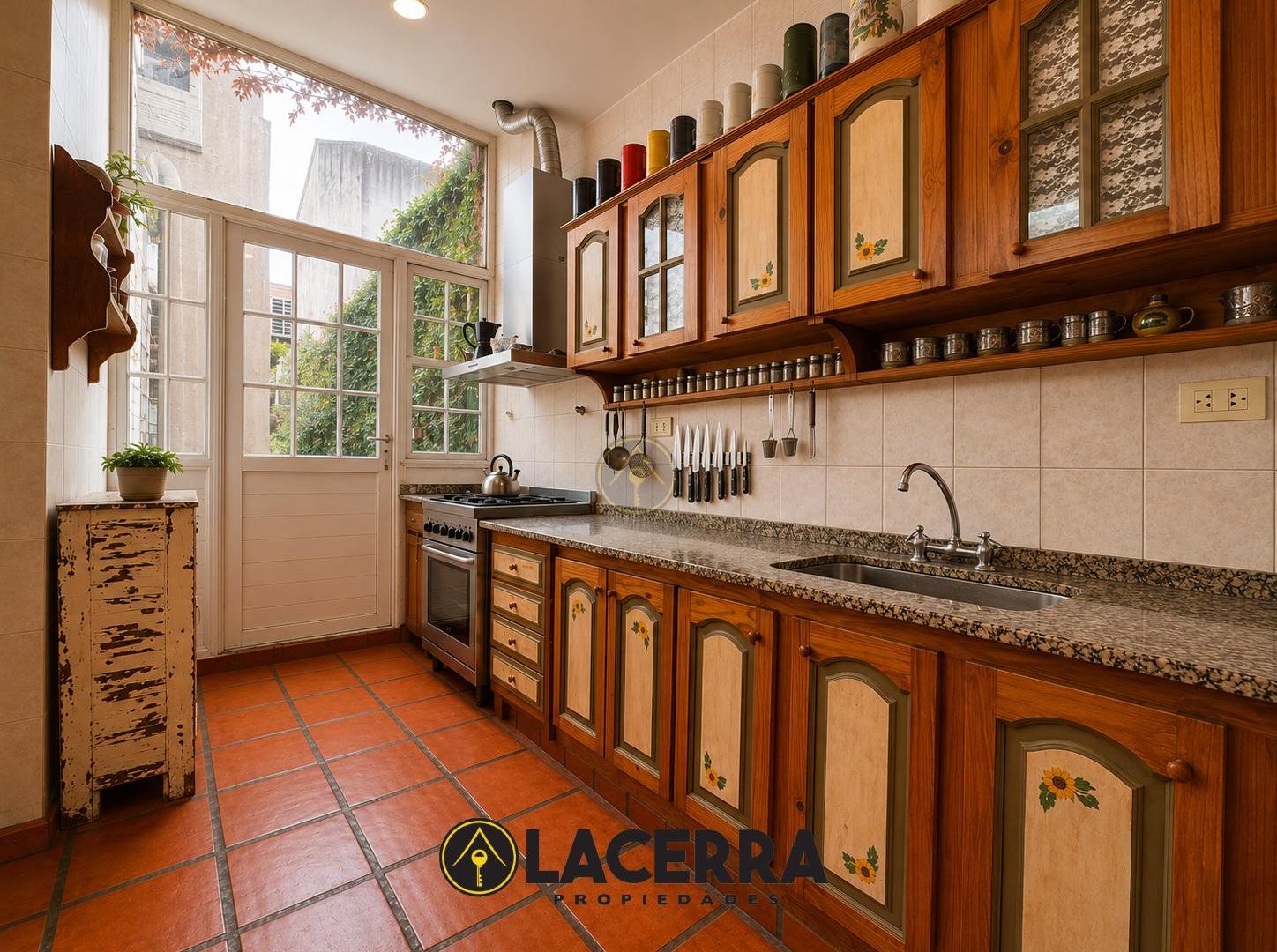 Foto de Casa 5 ambientes en Villa Ballester, con parque y piscina, imagen 5