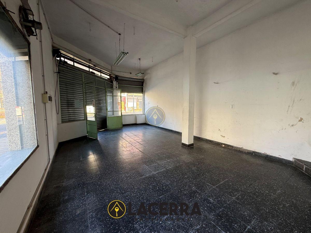 Foto de Local en zona comercial— Libertad al 6600. NUEVO VALOR!, imagen 3