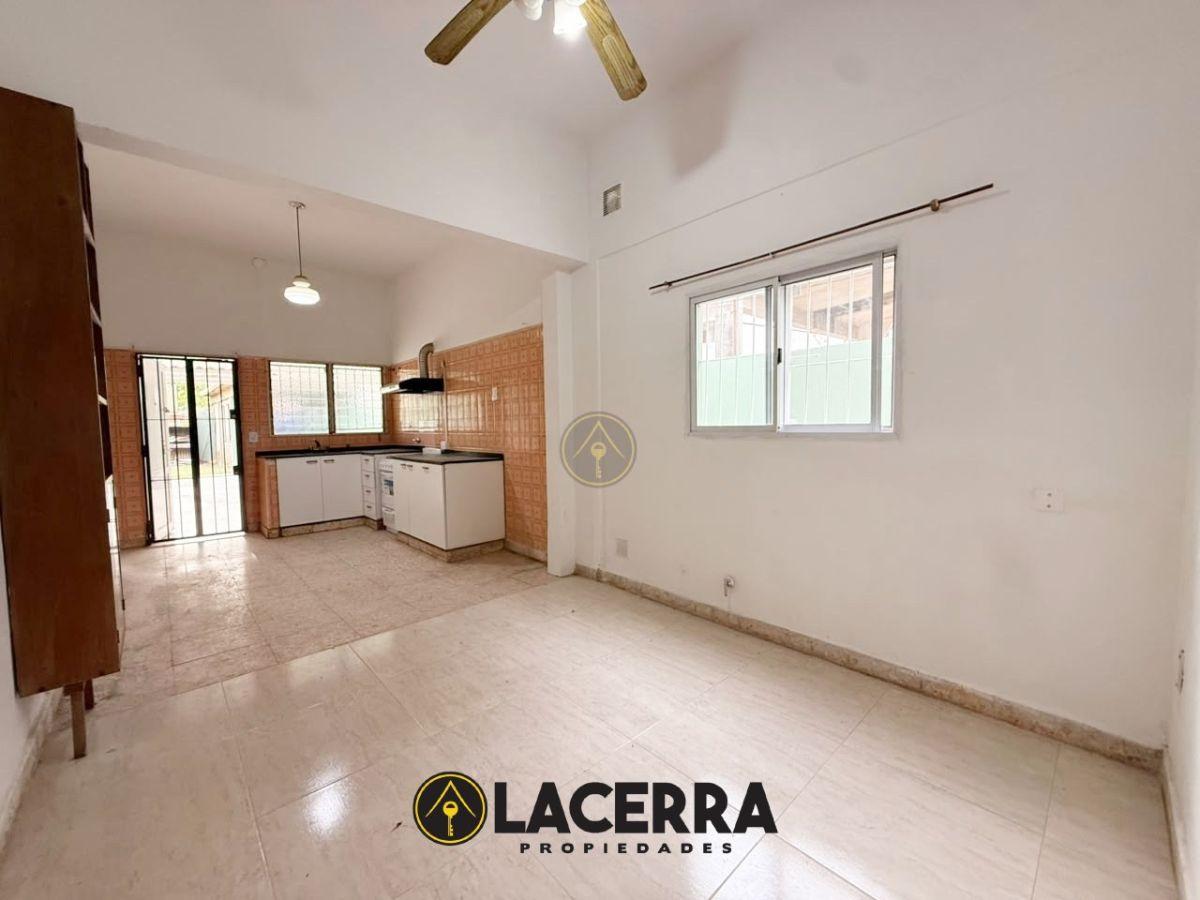Foto de Casa 4 ambientes en venta en Villa Ballester, imagen 2