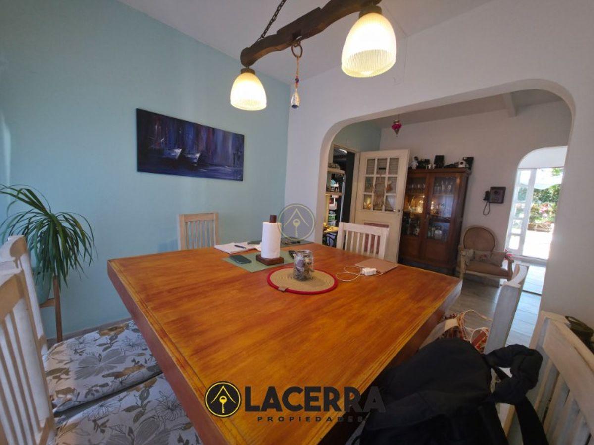 Foto de Hermosa casa de 2 plantas con jardín, cochera 3 autos y 3 dormitorios, imagen 5