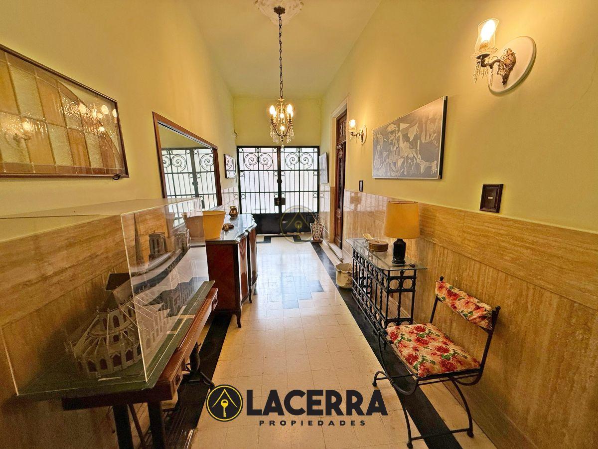 Foto de Casa 5 ambientes con Garage y Gran Terraza en Flores, imagen 3