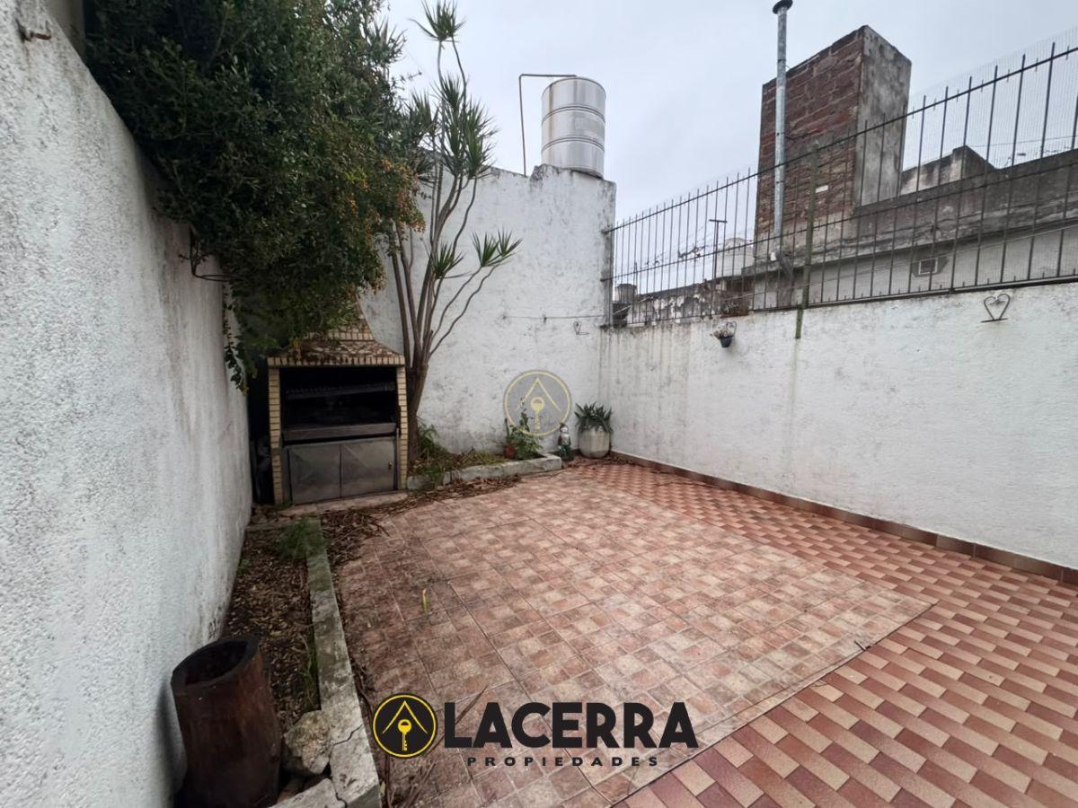 Foto de Triplex en venta en San Andrés con cochera, imagen 1