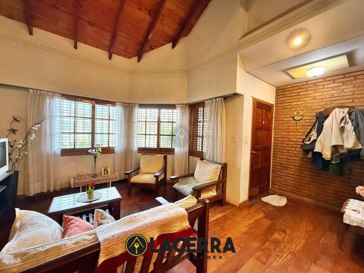 Foto de Casa 4 ambientes con jardín en Villa Ballester, imagen 3