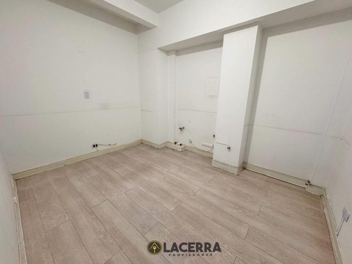 Foto de Local en Villa Ballester sobre la calle Independencia 170mts2, imagen 2