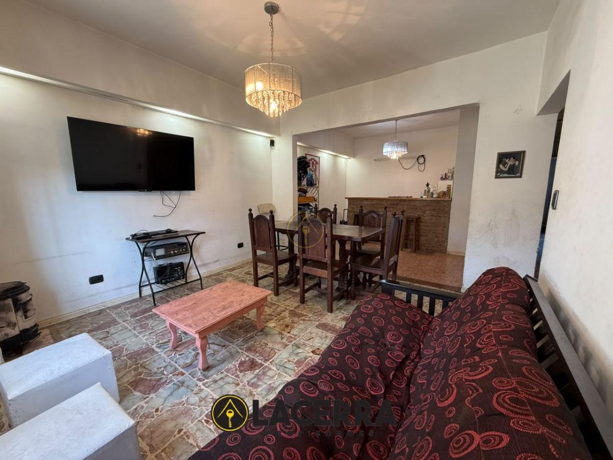 Foto de Venta Casa 3 Ambientes con Garage en Jose Leon Suarez, imagen 1