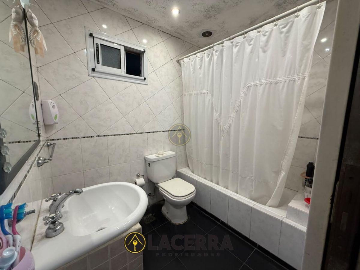 Foto de Venta Casa 3 Ambientes con Garage en Jose Leon Suarez, imagen 5