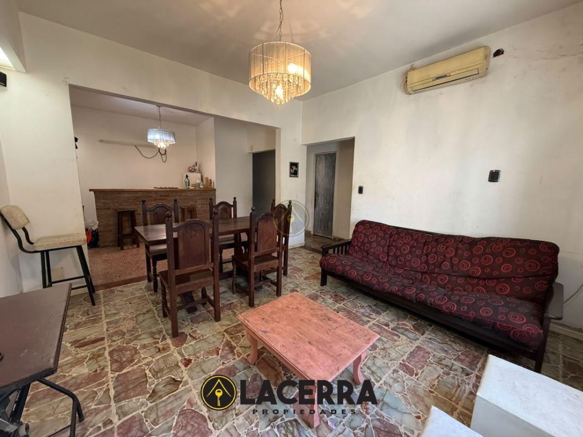 Foto de Venta Casa 3 Ambientes con Garage en Jose Leon Suarez, imagen 2