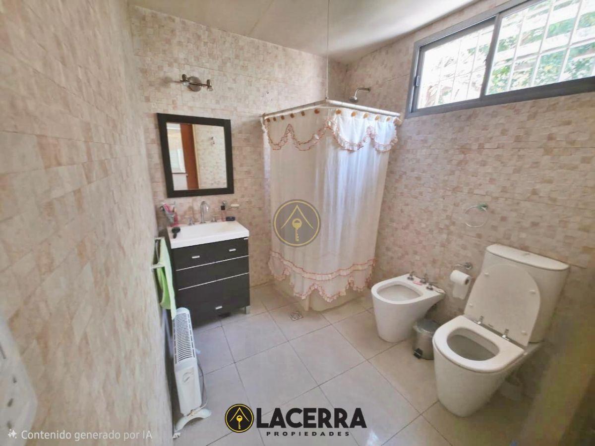 Foto de Casa en lote propio en VENTA - Villa Ballester, imagen 1