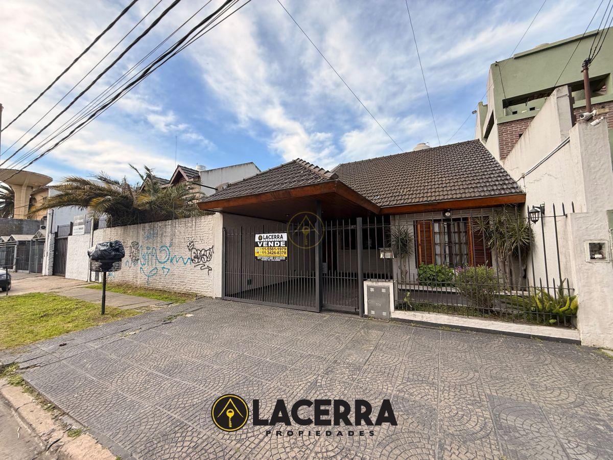Foto de Casa 6 Ambientes doble lote con garaje y quincho., imagen 1