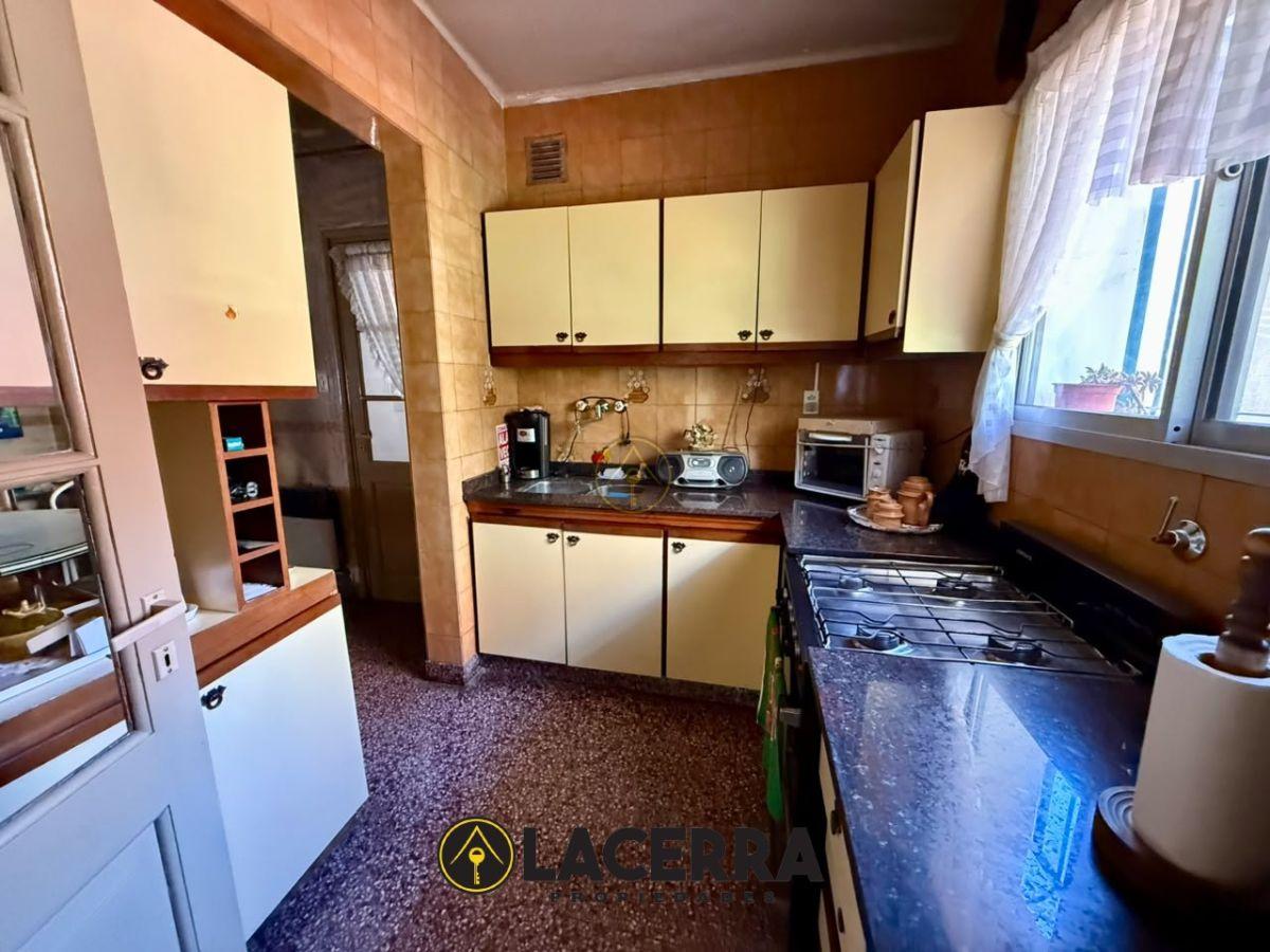 Foto de Casa 5 ambientes con cochera y jardin en San Andres/Villa Zagala, imagen 2