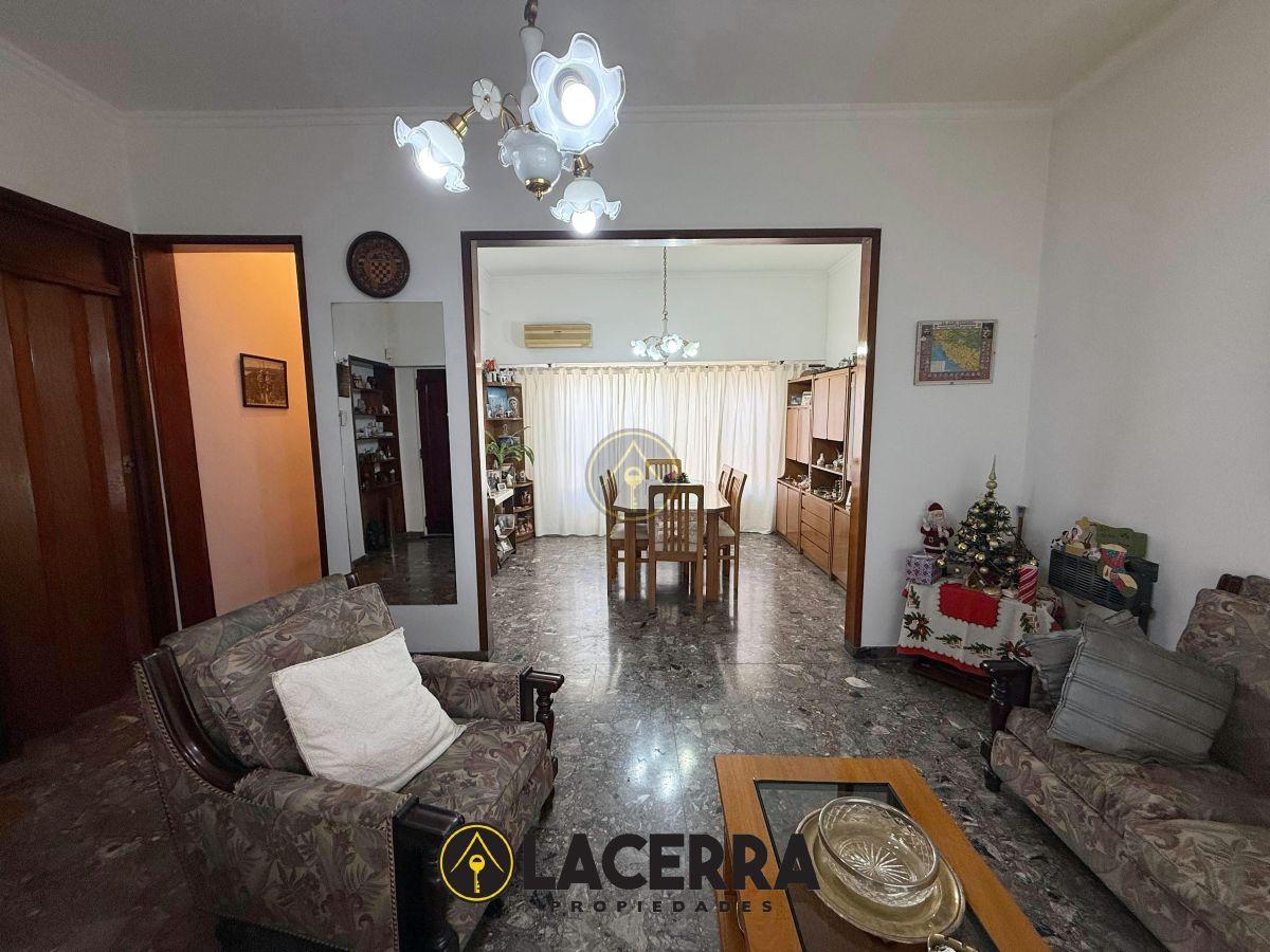 Foto de Venta en Block Casa 4 ambientes y departamento 2 ambientes con piscina, imagen 3