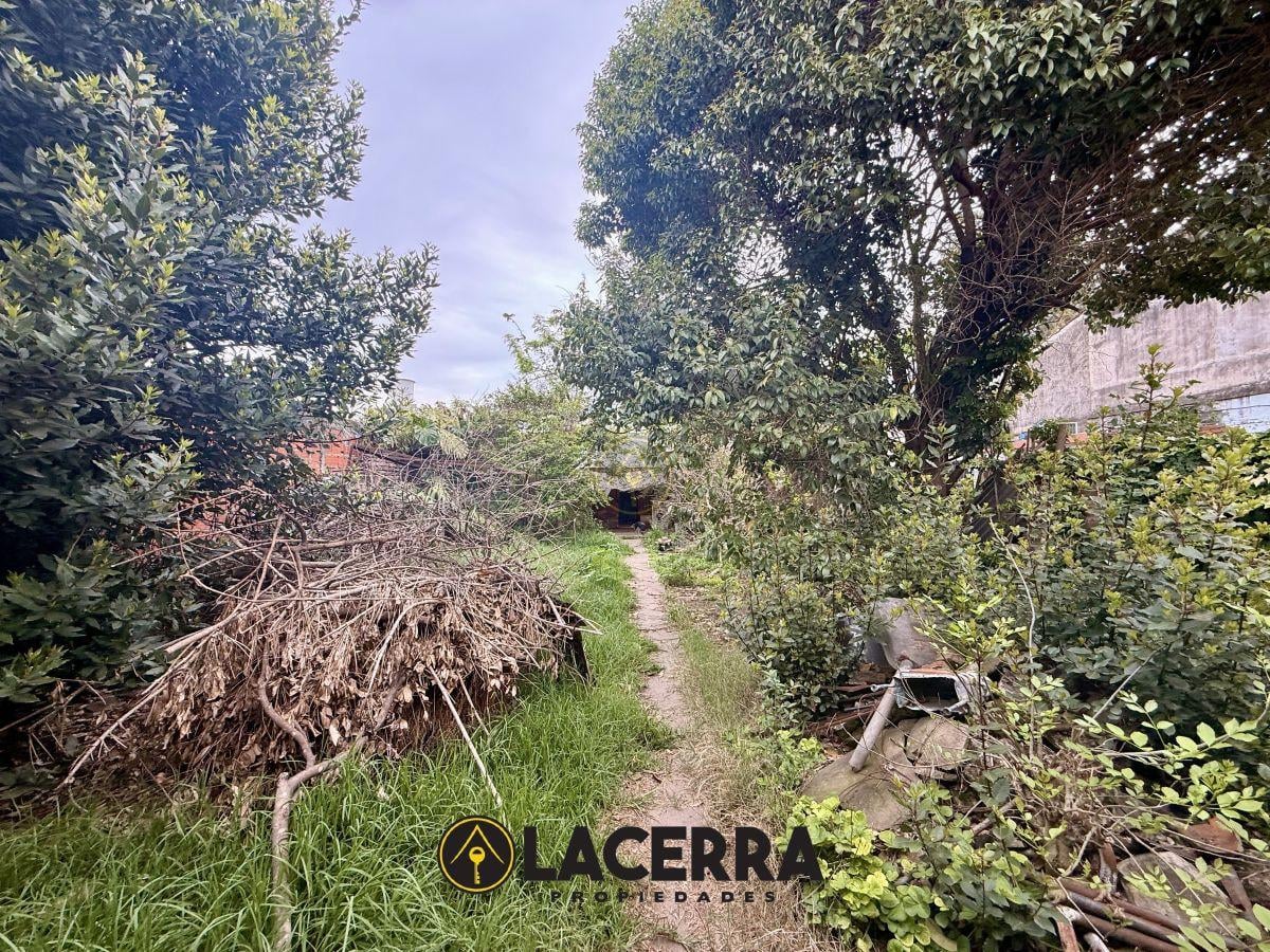 Foto de Casa a refaccionar amplio lote de 317 m2, imagen 2
