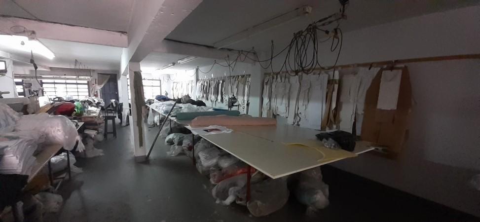Venta Galpon en 2 Plantas con Oficinas 5