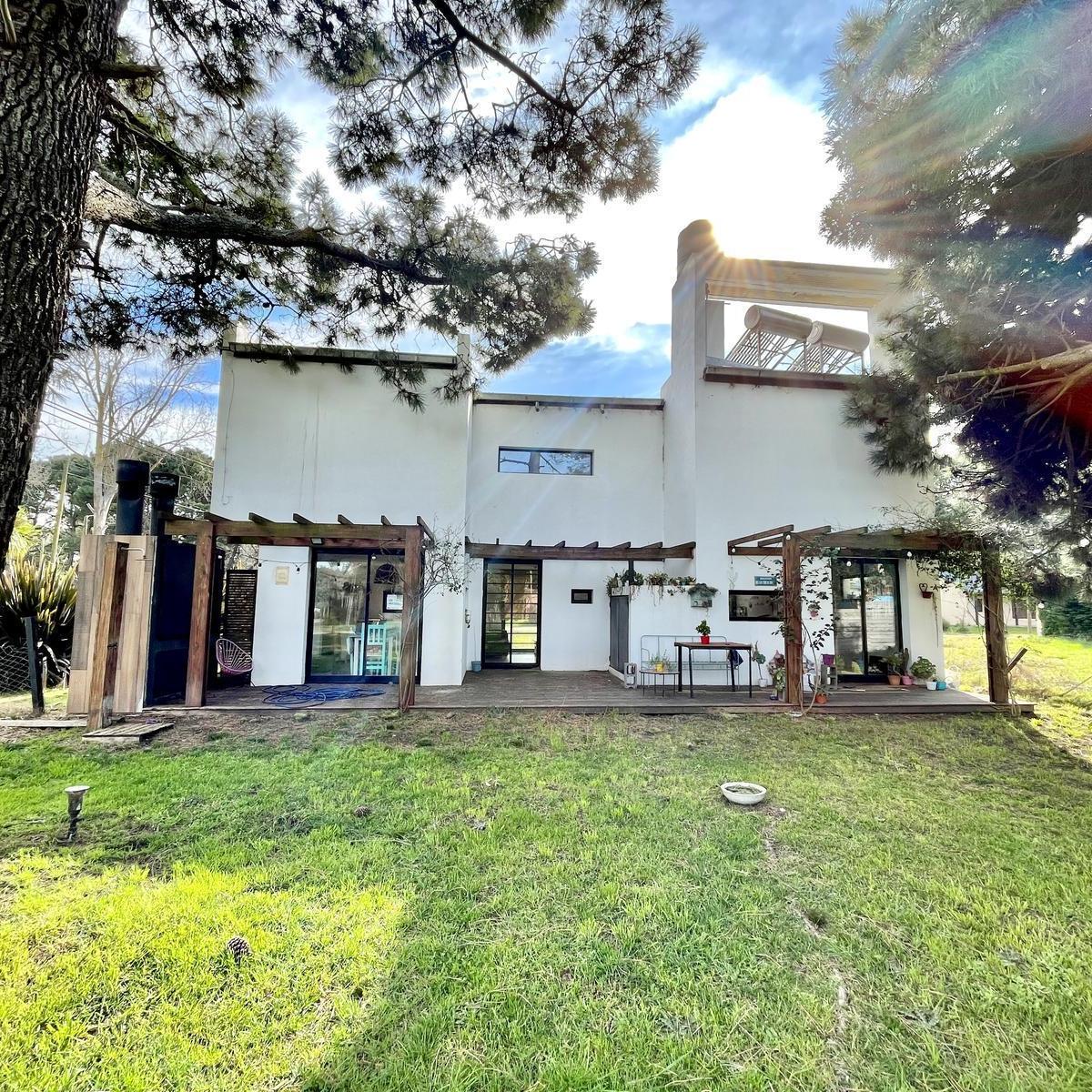 Dos Casas Modernas en Block en La Caleta 5
