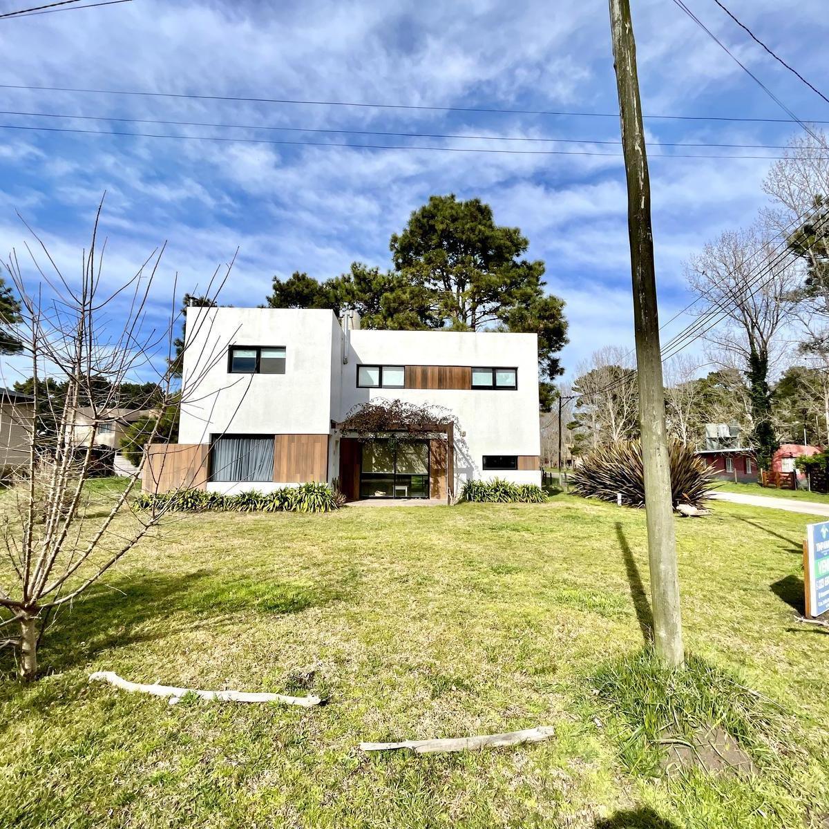 Dos Casas Modernas en Block en La Caleta 1