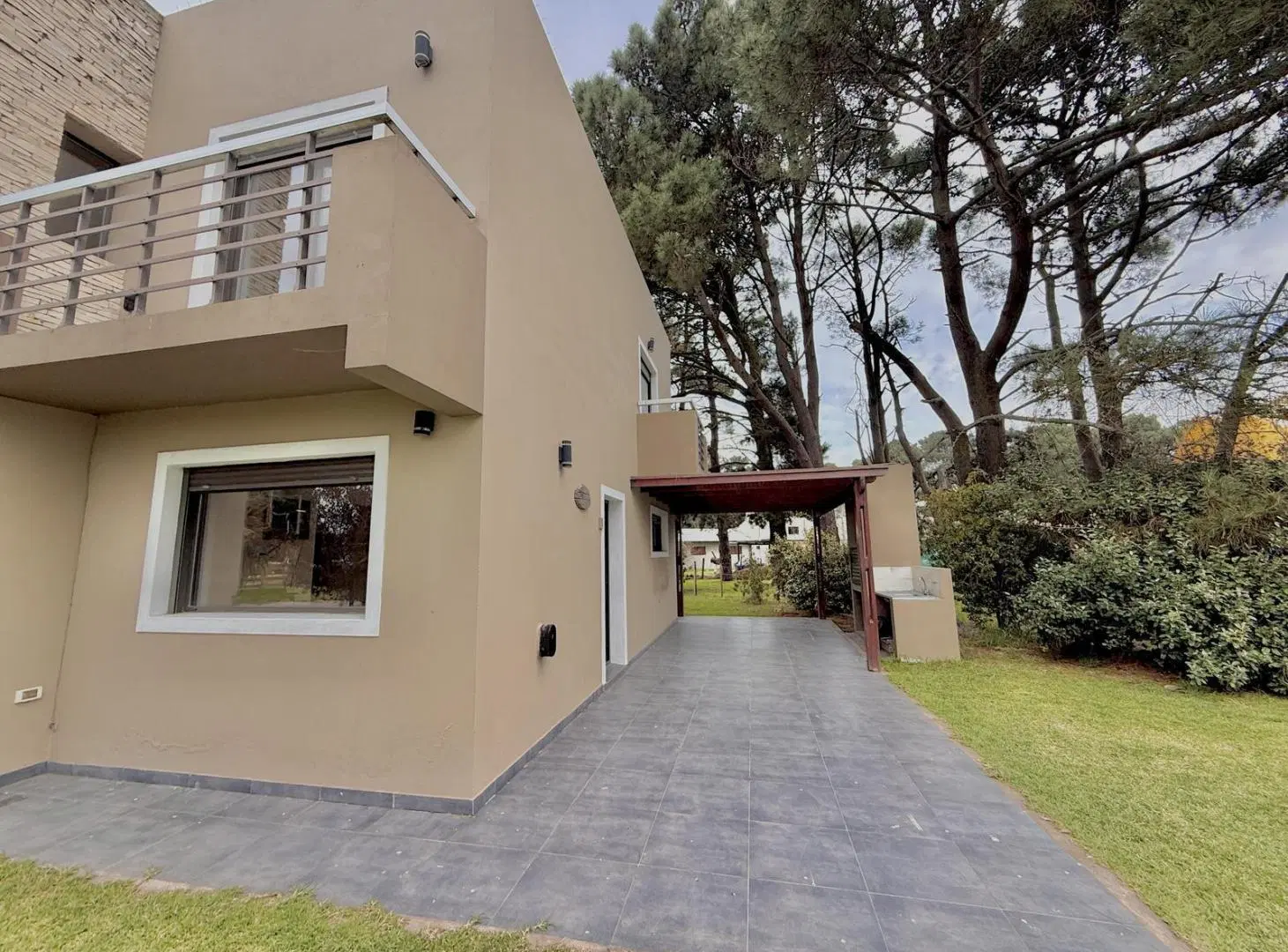 Casa alquiler 24 meses en La Caleta 1