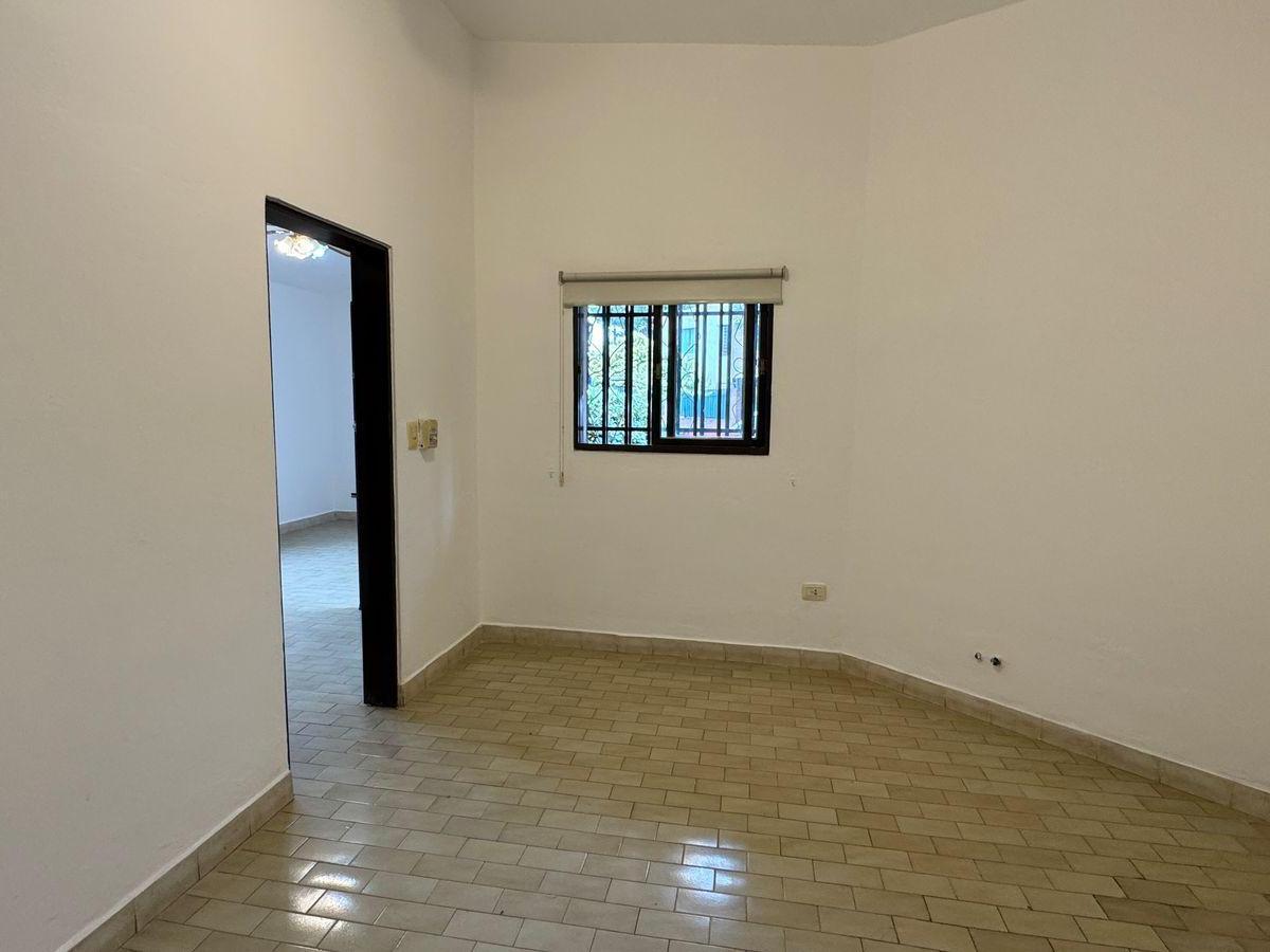 Venta Casa Tres Dorm. con Patio en Barrio Santa Rita Villa Carlos Paz 2