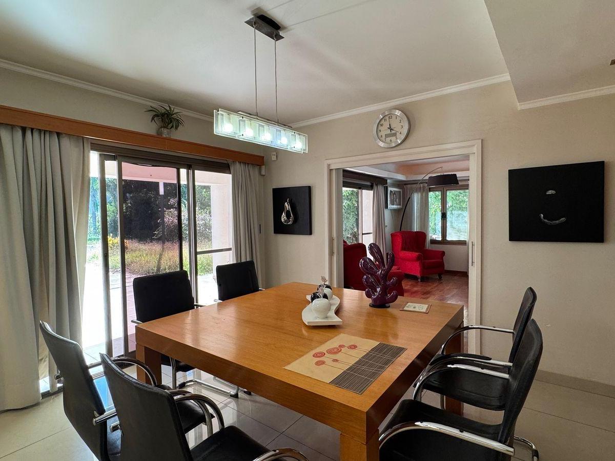 Venta Casa Tres Dorm. con Pileta en Country San Isidro Villa Allende 1