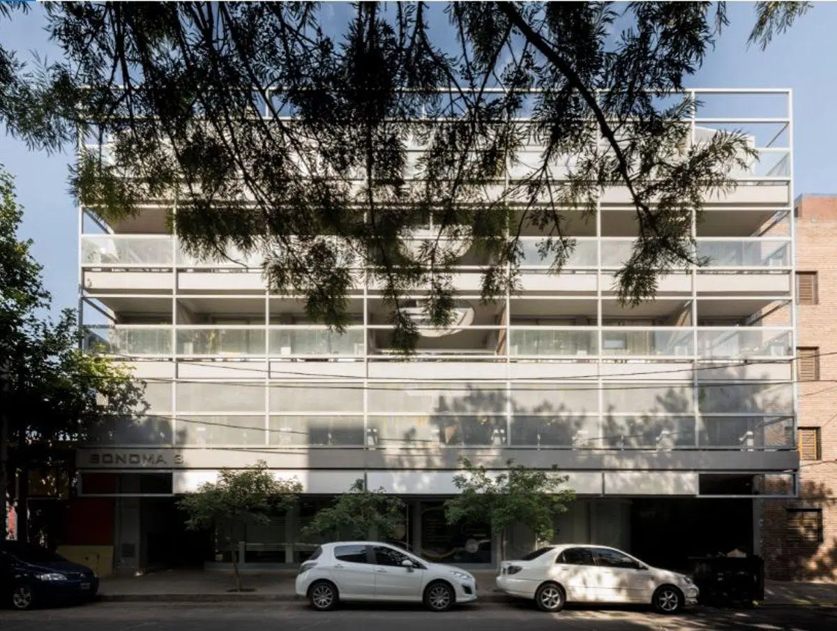 Alquiler departamento 2 dormitorios con cochera y pileta en barrio general paz 4