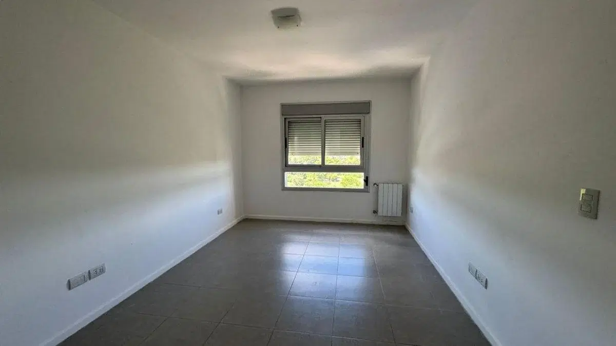 Venta departamento dos dormitorios con cochera en complejo Milenica IV autopista Córdoba Carlos Paz 4
