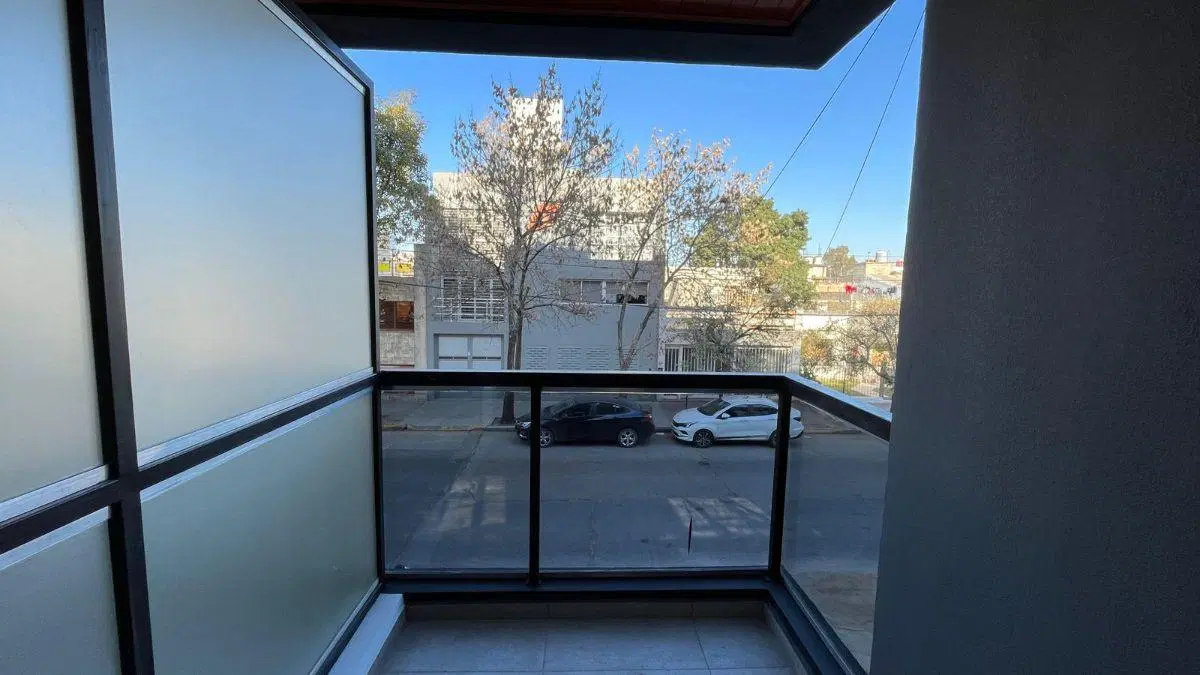 Venta departamento un dormitorio con balcon en barrio Cofico 4