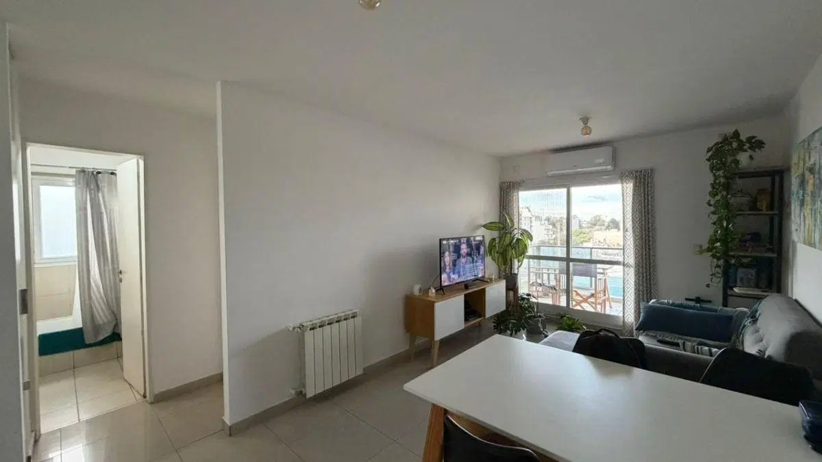Venta departamento un dormitorio con balcón en complejo cerrado Alta Cordoba 1