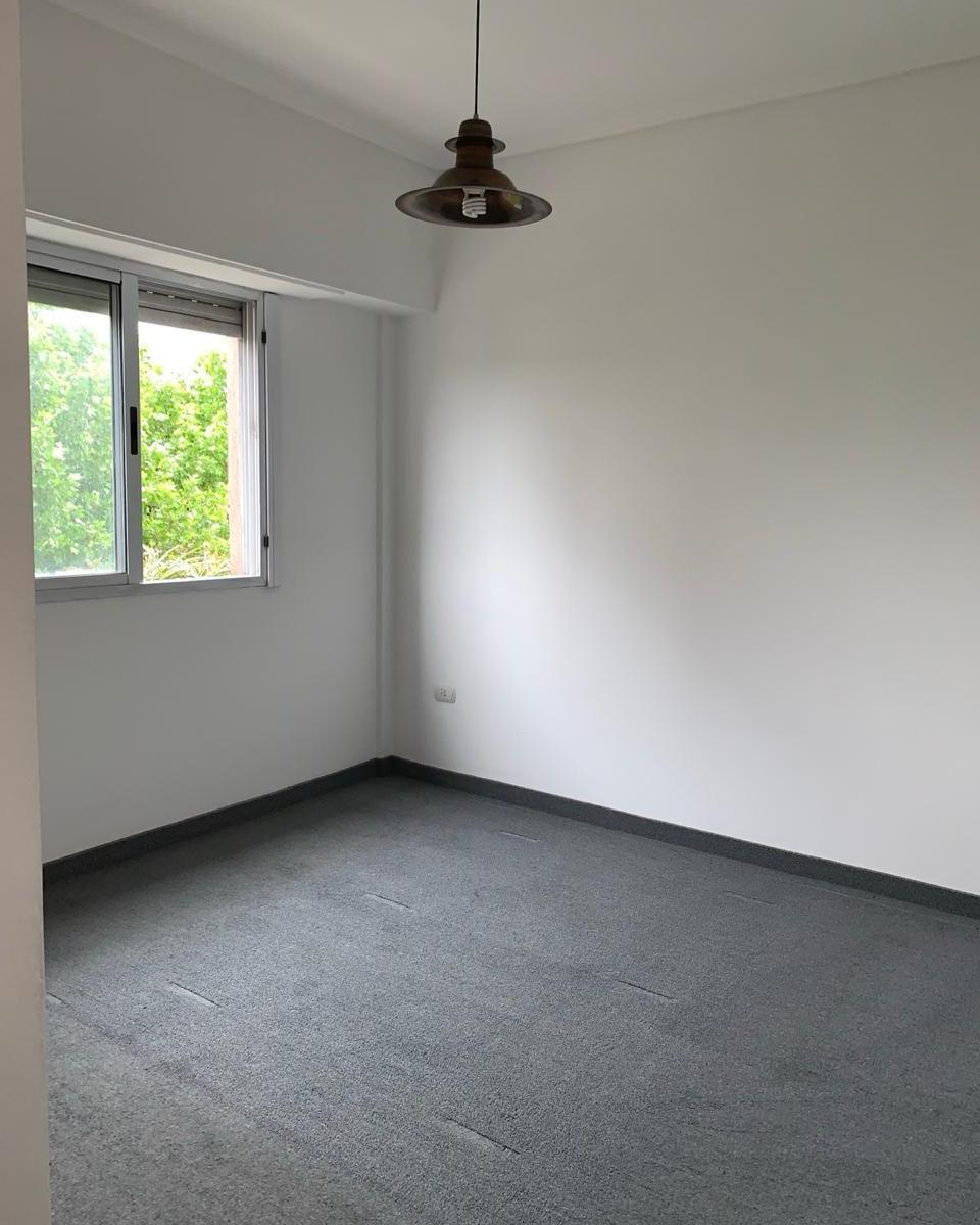 Foto de DEPARTAMENTO DE 3 AMBIENTES CON COCHERA EN VENTA EN LANÚS ESTE, imagen 4