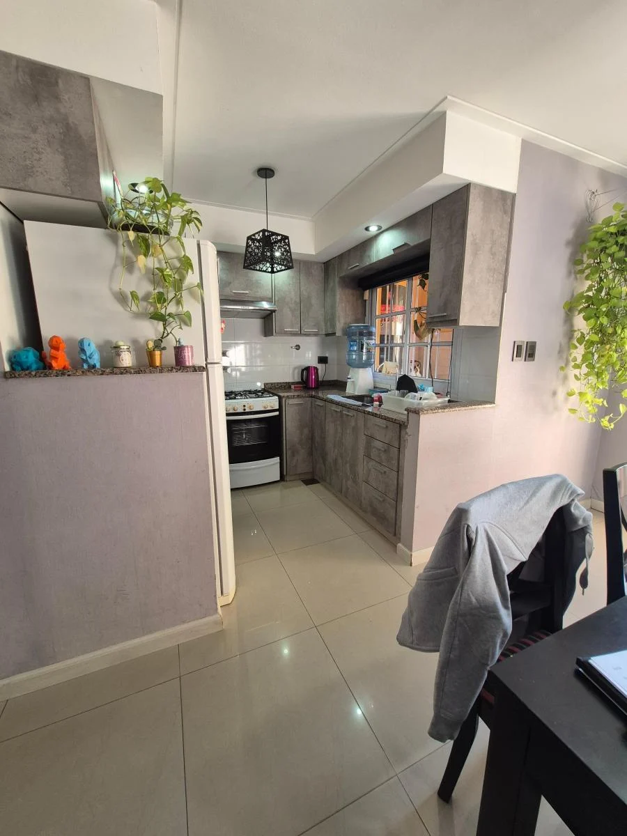 PH / Casa de 5 Ambientes en Venta en Lanús Este 3
