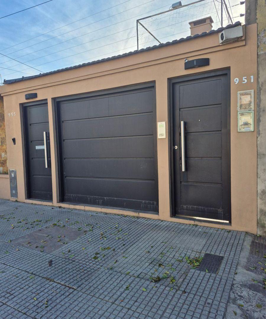 PH de 2 ambientes con patio en venta en Lanús Este