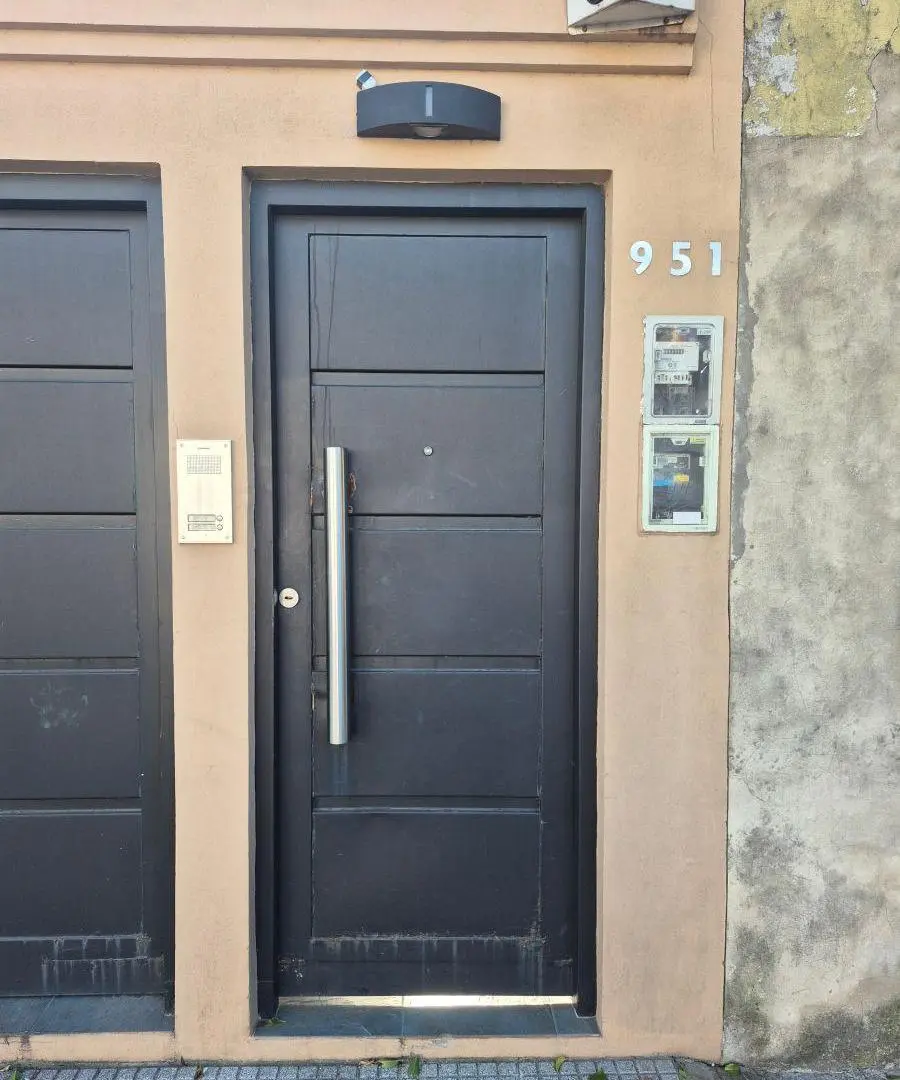 PH de 2 ambientes con patio en venta en Lanús Este 2