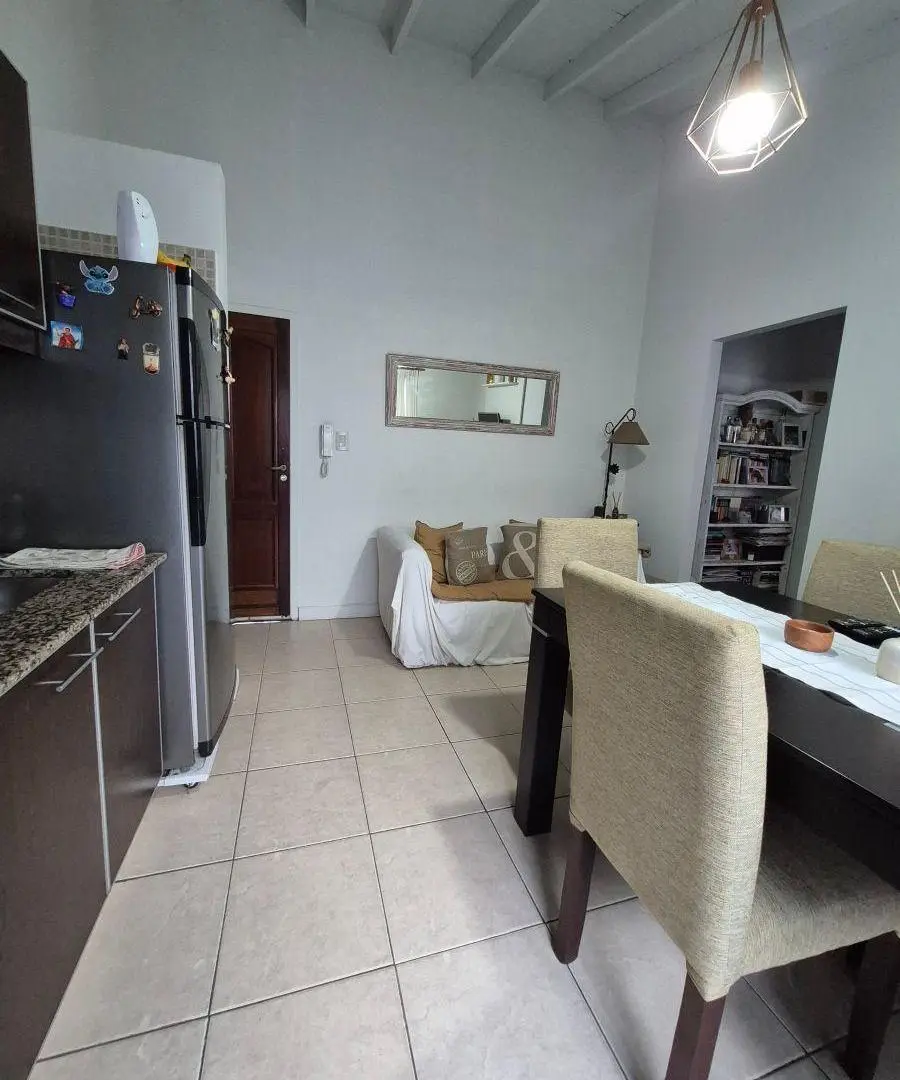 PH de 2 ambientes con patio en venta en Lanús Este 4